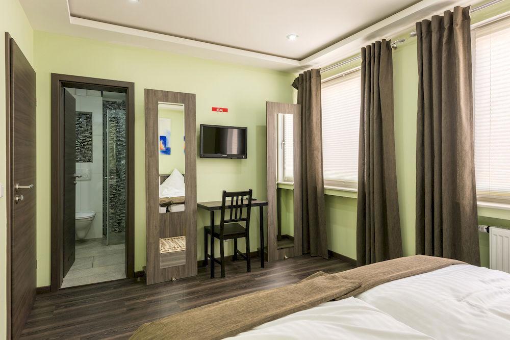 Buergerhofhotel Kolonia Zewnętrze zdjęcie