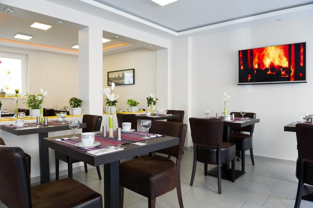 Buergerhofhotel Kolonia Zewnętrze zdjęcie