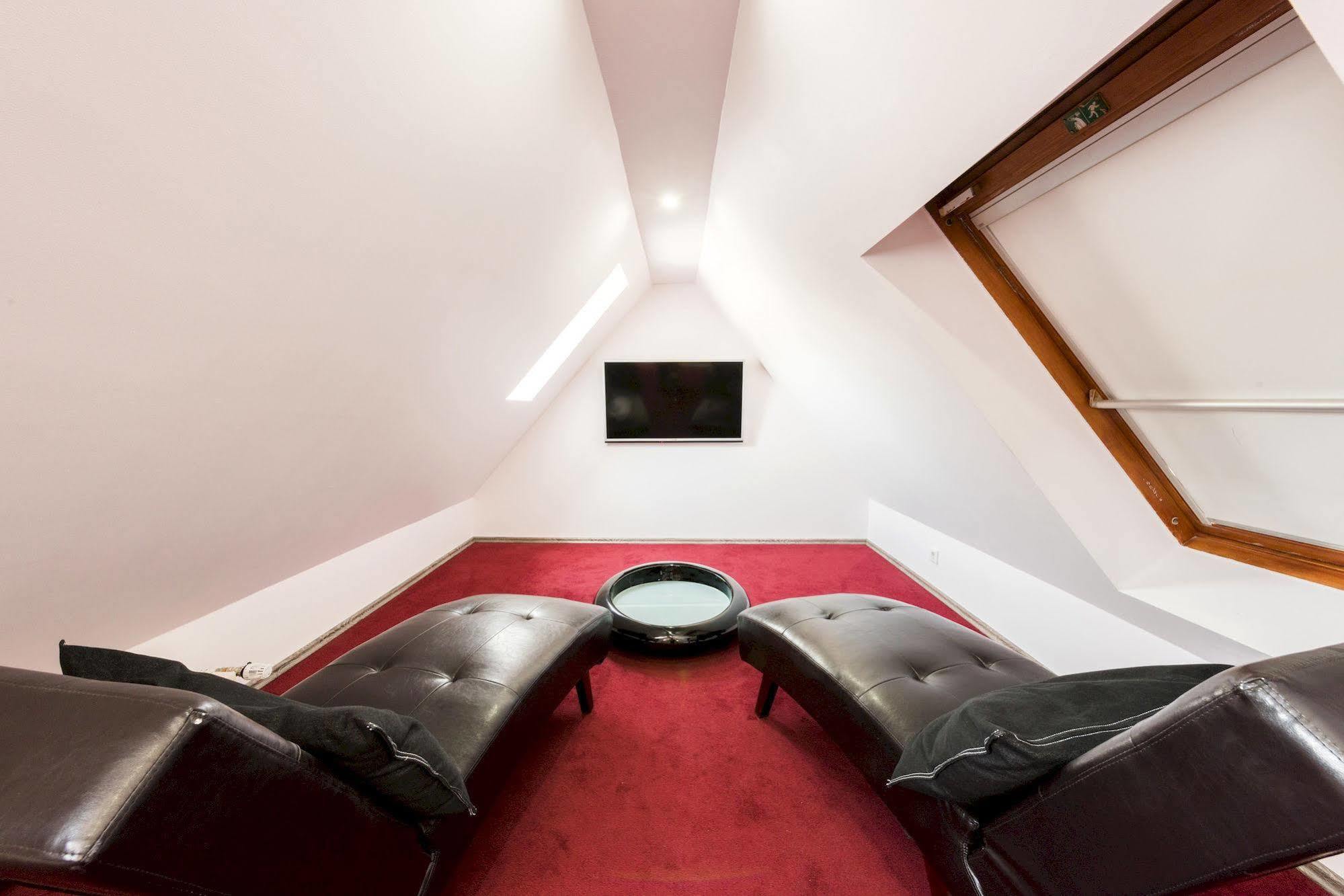 Buergerhofhotel Kolonia Zewnętrze zdjęcie